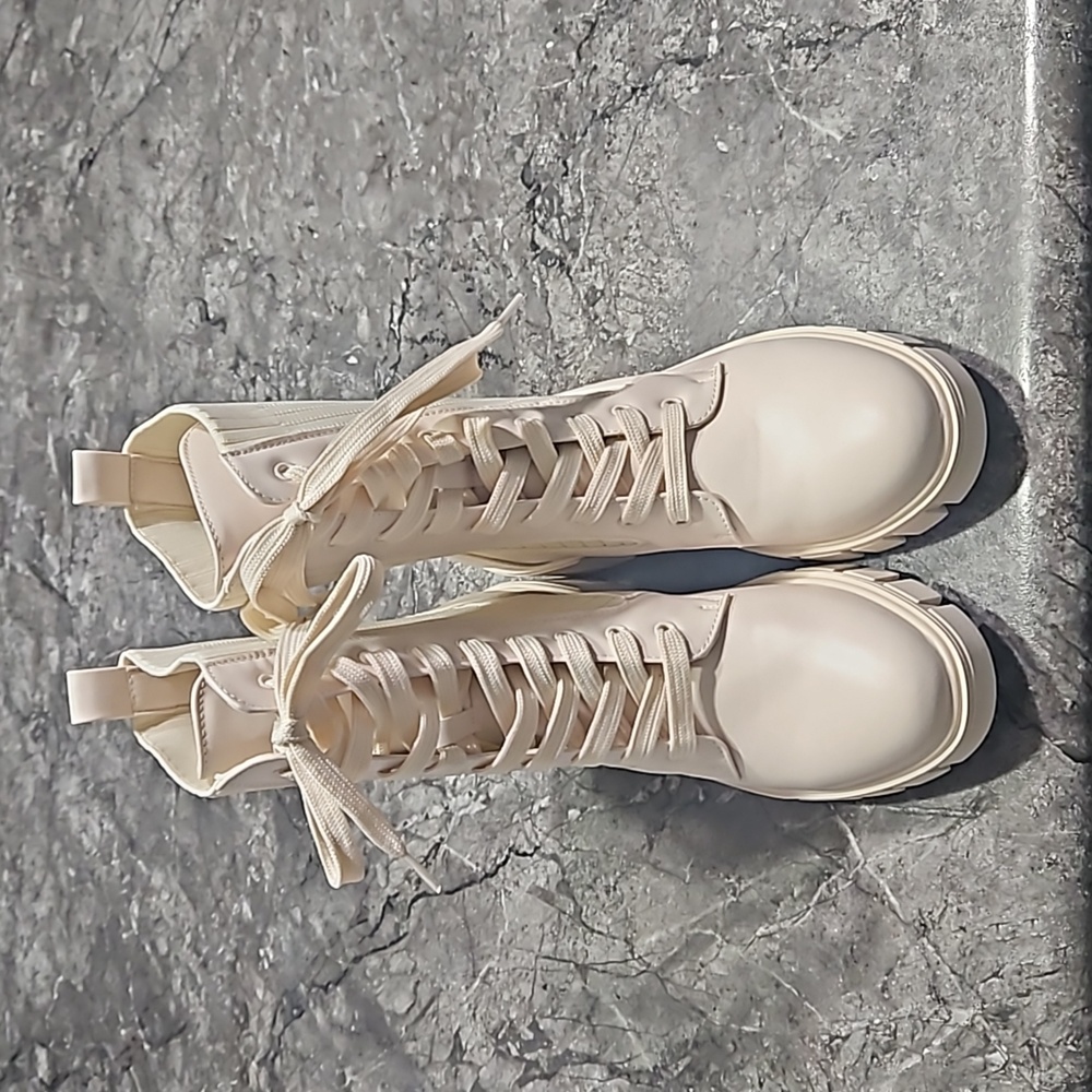 Qupid Renley Boots